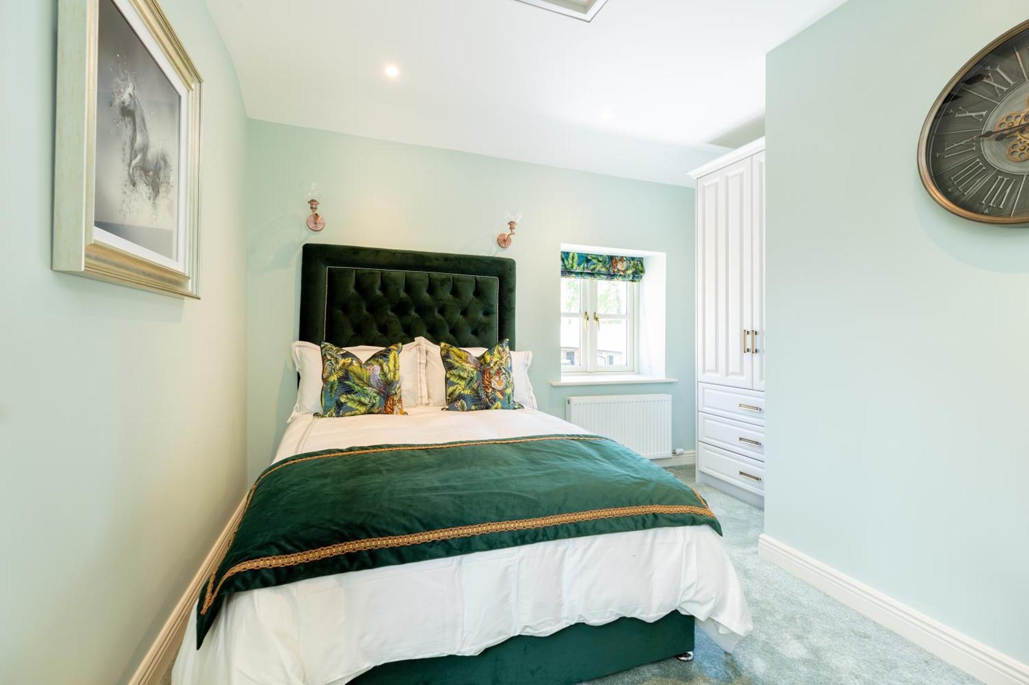 Bective Stud Apartments ナヴァン エクステリア 写真